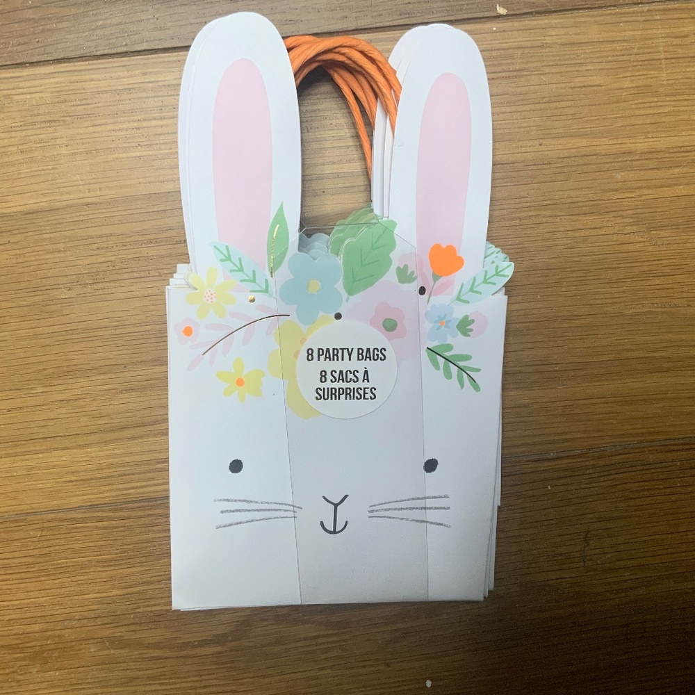 Meri Meri 8 Bunny Party Bags with Flowers